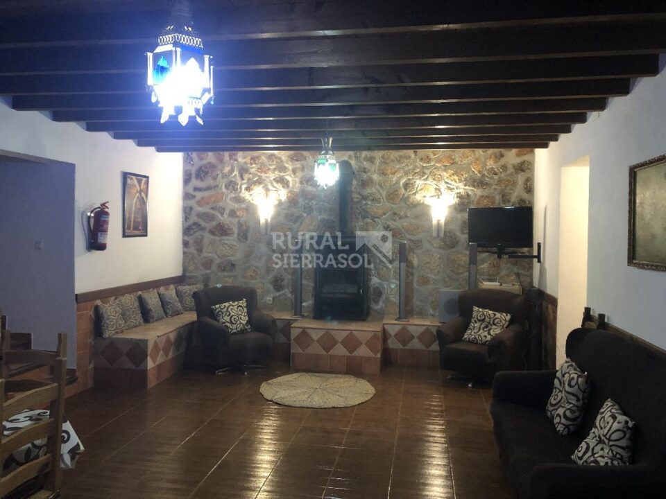 Preciosa Casa Rural en Montefrío, con piscina, barbacoa y chimenea - Imagen 12