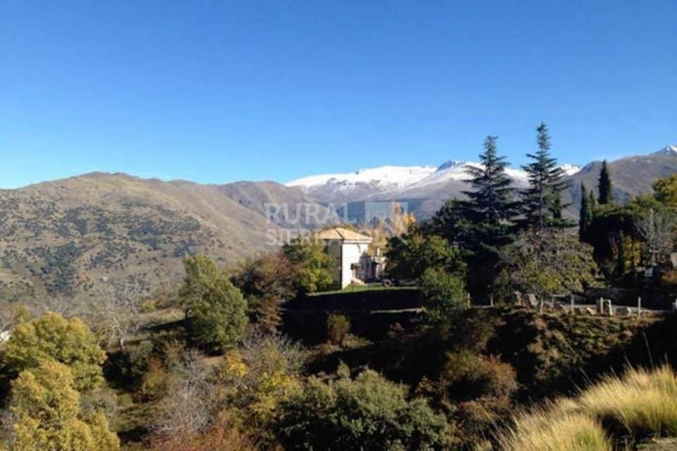 Confortable Casa Rural cerca de la estación de esquí de Sierra Nevada, con chimenea y calefacción central - Imagen 18