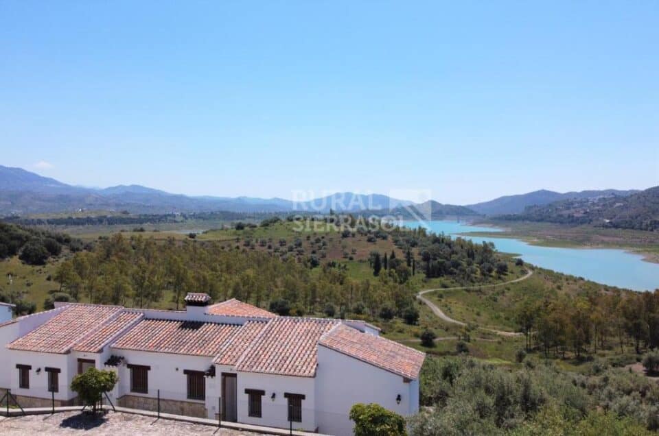 Conjunto de siete Casas Rurales junto al Lago de La Viñuela - Imagen 56
