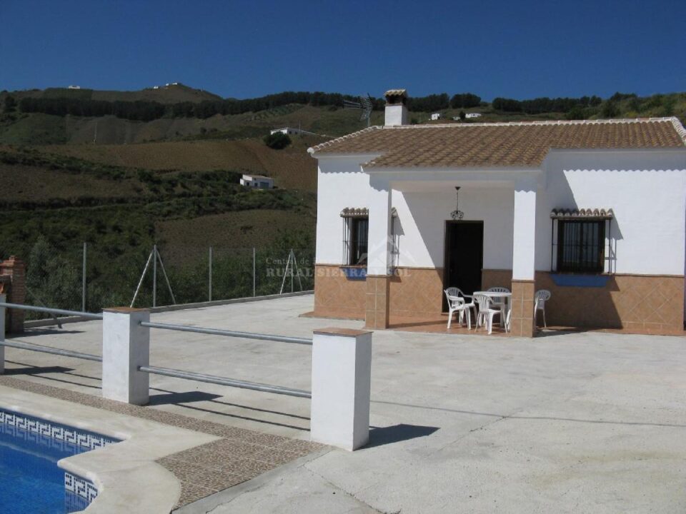 Preciosa Casa Rural en El Borge con piscina, barbacoa y wifi - Imagen 13
