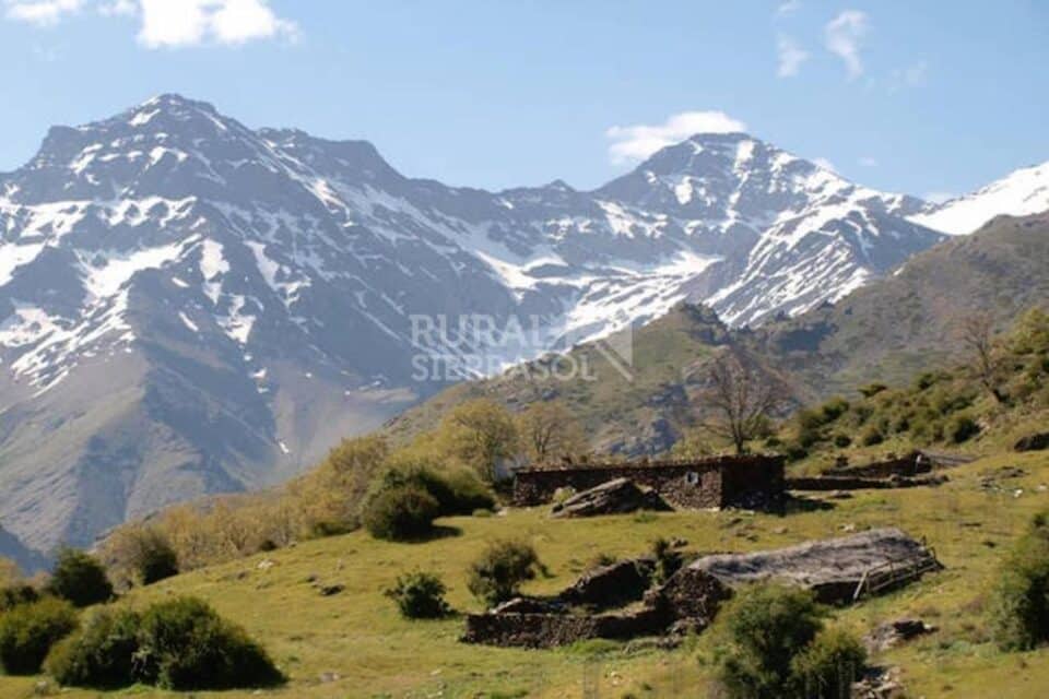 Confortable Casa Rural cerca de la estación de esquí de Sierra Nevada, con chimenea y calefacción central - Imagen 19