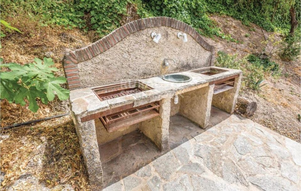 Barbacoa de Casa rural en Cuevas del Becerro (Málaga)-1091