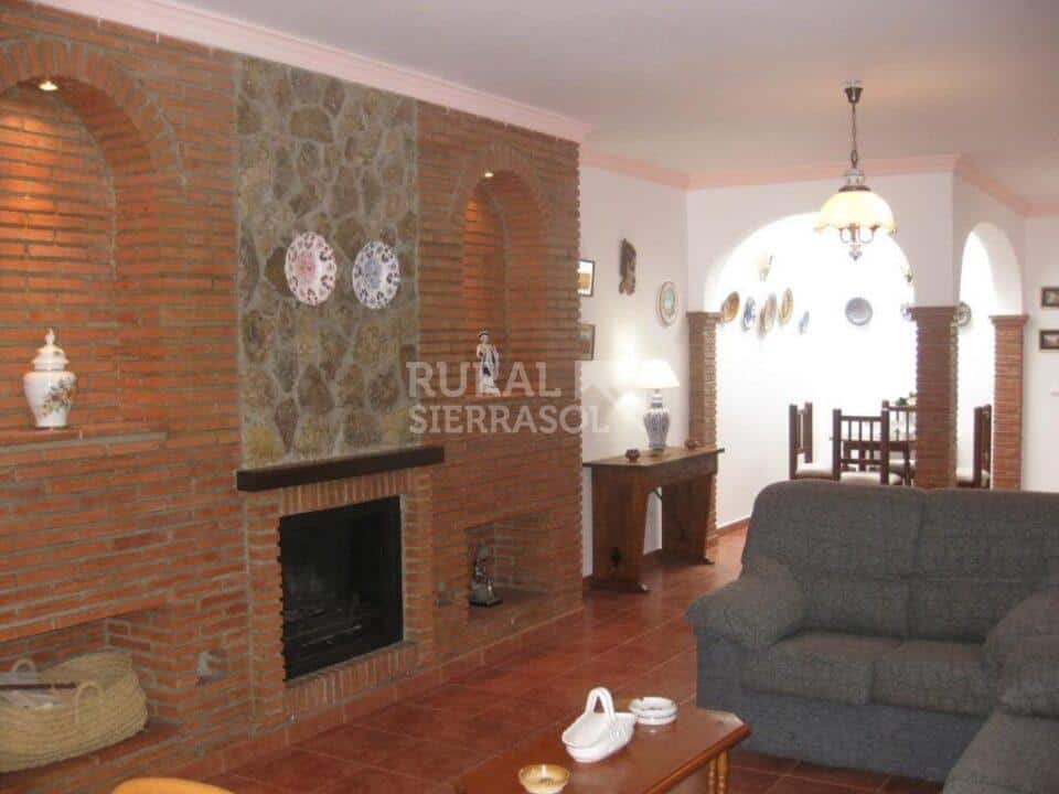Acogedora Casa Rural en Cuevas del Becerro, con chimenea y calefacción - Imagen 16