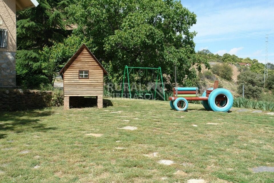 Espléndida Casa Rural en Sierra Nevada, con piscina y barbacoa - Imagen 6