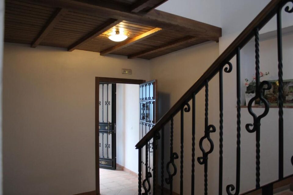 Conjunto de tres Apartamentos Rurales en Júzcar con calefacción, barbacoa - Imagen 3