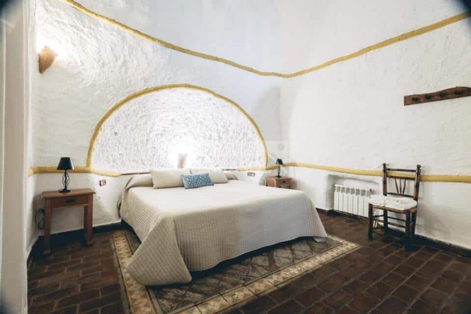 Coqueta Casa Cueva en Alcudia de Guadix, con piscina, barbacoa y wi-fi - Imagen 7