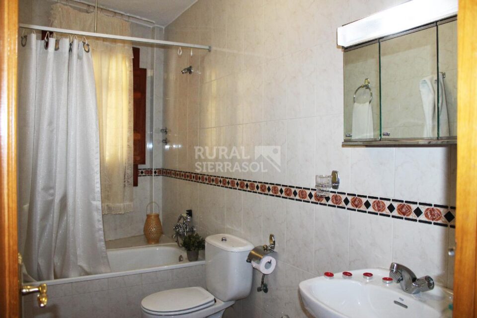 Acogedor Apartamento Rural en Capileira, con bonitas vistas a la sierra - Imagen 7