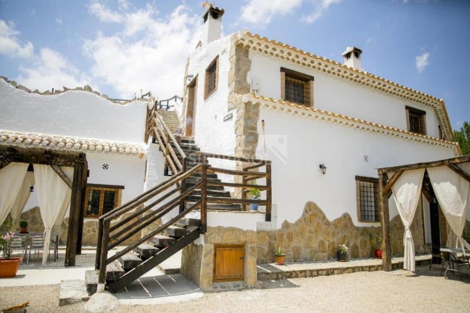 Espléndida Casa Cueva con barbacoa, piscina y wi-fi, en Castilléjar - Imagen 6