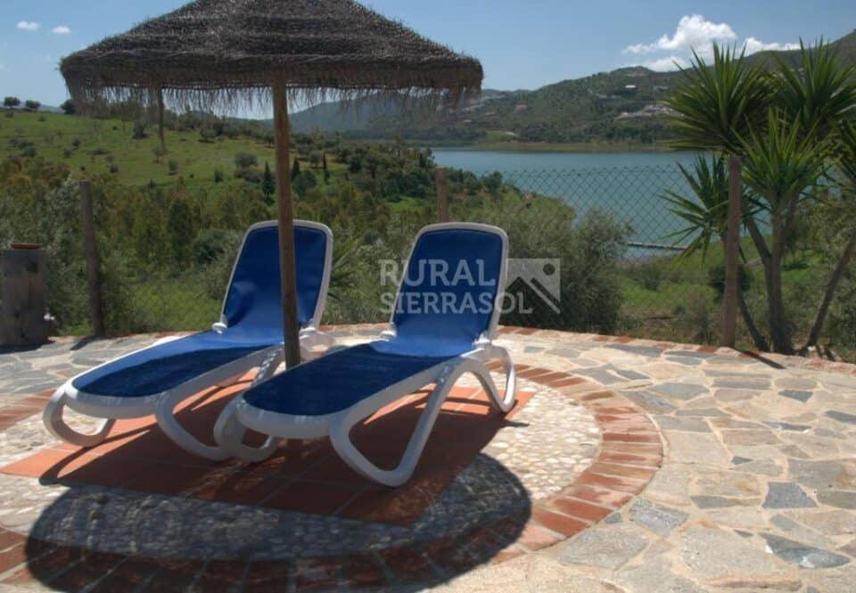 Conjunto de siete Casas Rurales junto al Lago de La Viñuela - Imagen 7