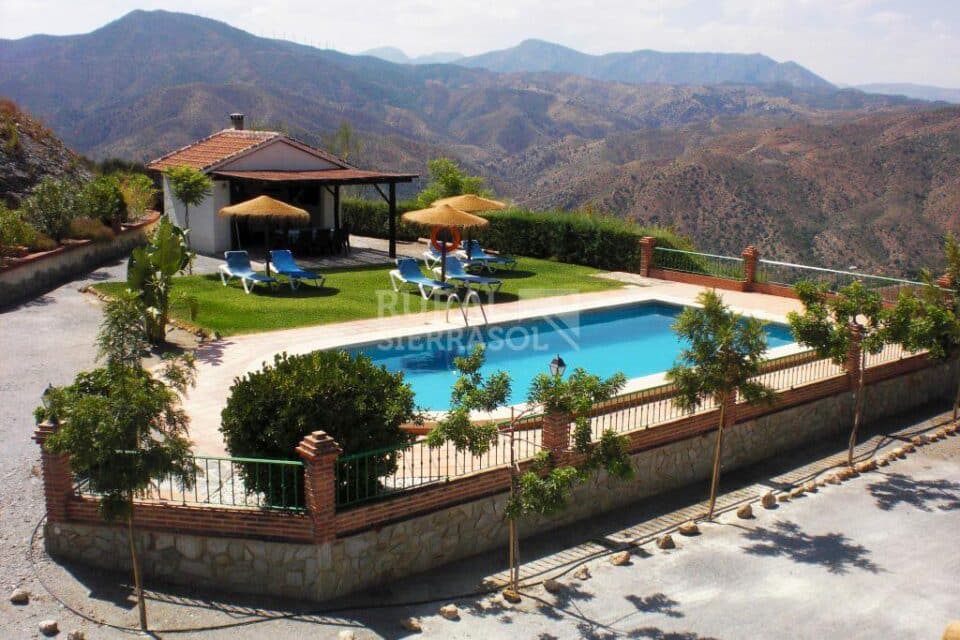 Casa Rural en El Chorro con preciosas vistas, piscina y barbacoa - Imagen 4