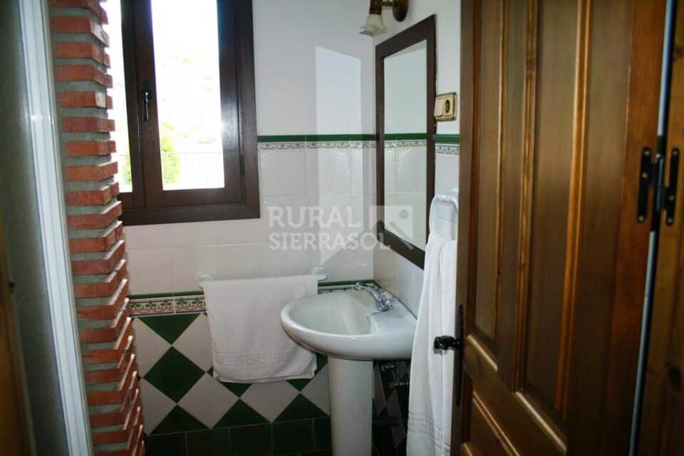 Casa Rural en El Chorro con preciosas vistas, piscina y barbacoa - Imagen 14