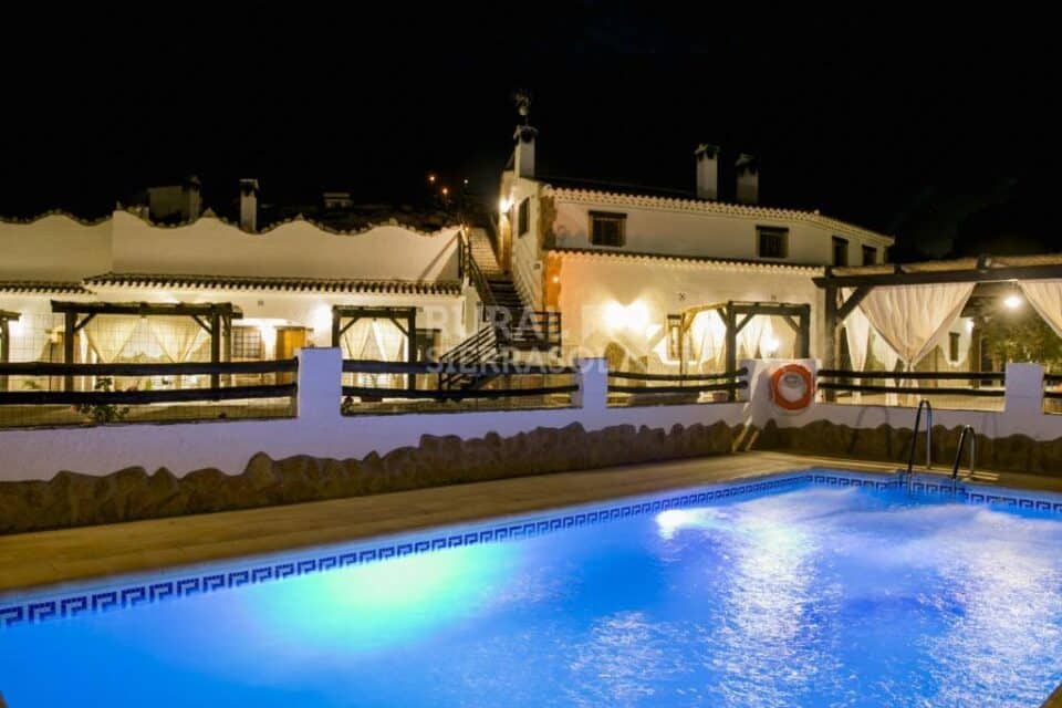 Espléndida Casa Cueva con barbacoa, piscina y wi-fi, en Castilléjar - Imagen 49