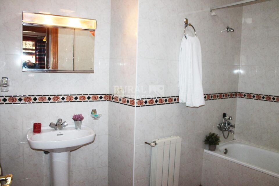 Fantástico Apartamento Rural en Capileira, con chimenea y wifi - Imagen 8