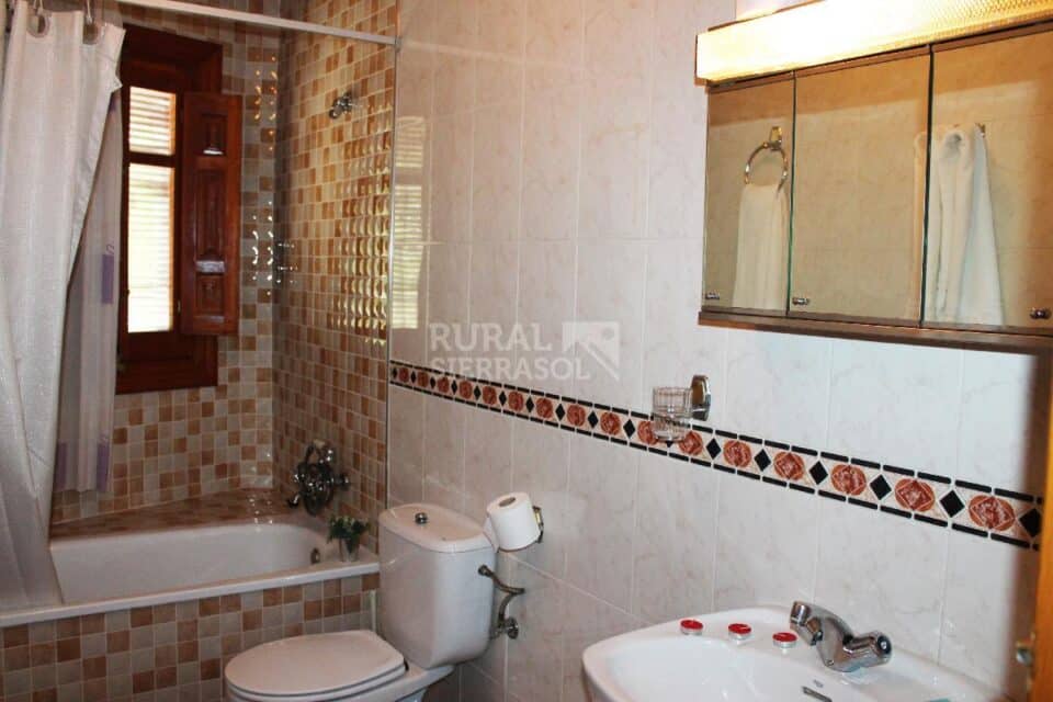 Espléndido Apartamento Rural en Capileira, con chimenea y calefacción central - Imagen 8