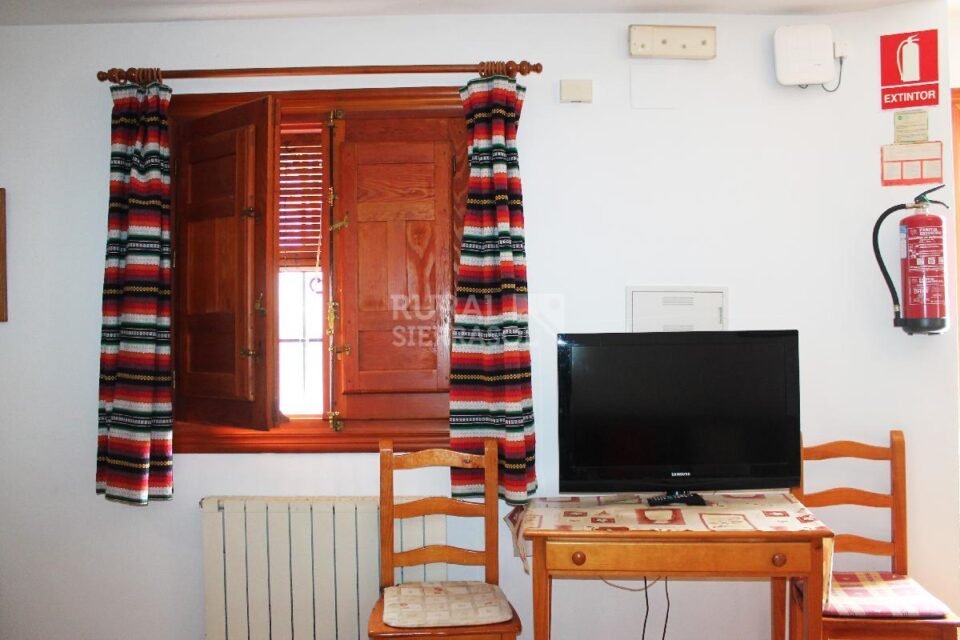Estupendo Apartamento Rural en Capileira, con calefacción central y chimenea - Imagen 8