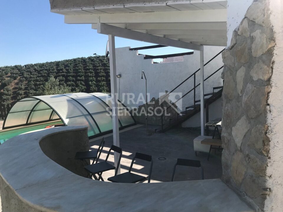Amplia Casa Rural en Montefrío, con piscina climatizada, barbacoa y chimenea - Imagen 8