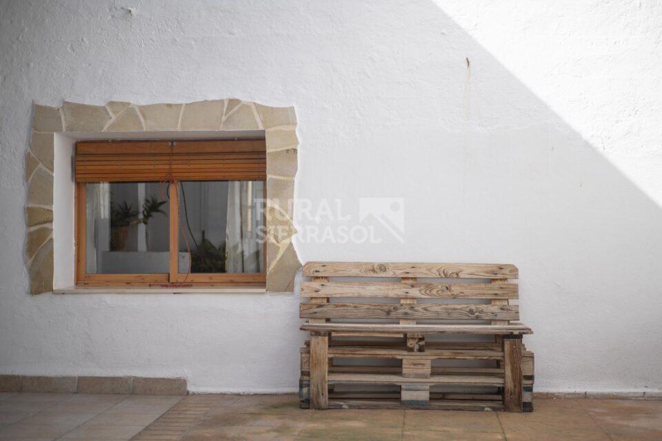 Amplia Casa Rural cerca de Granada, con piscina y barbacoa - Imagen 8