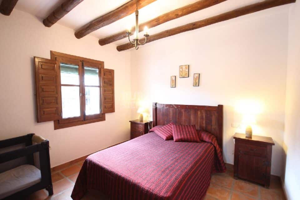 Casa Rural en Viñuela con bonitas vistas, piscina y wi-fi - Imagen 8