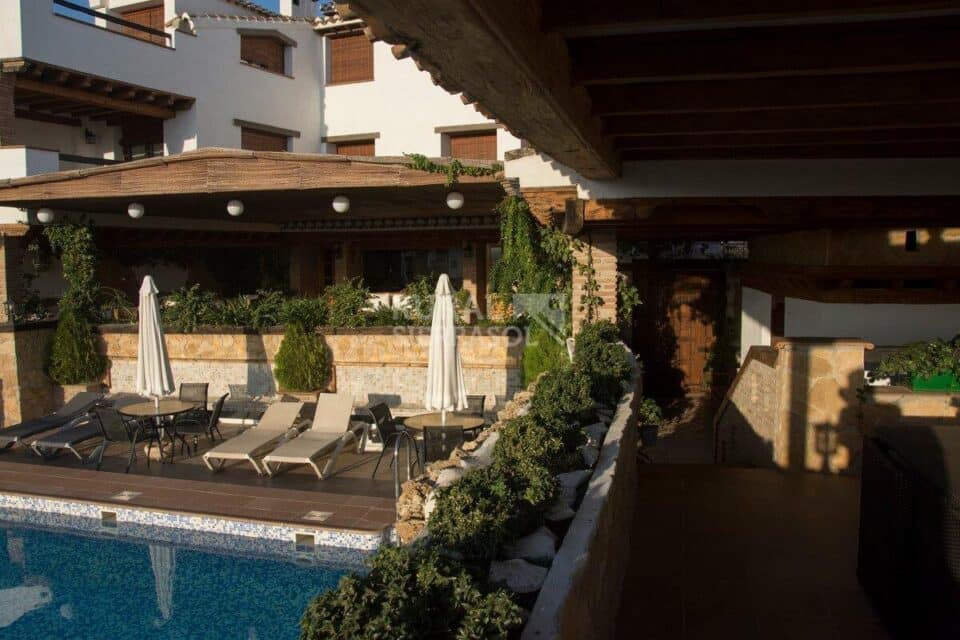 Sensacional apartamento rural en pleno Altiplano de Granada, con chimenea, piscina y wifi - Imagen 24