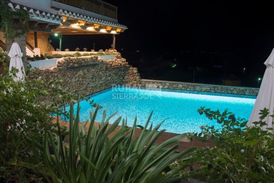 Sensacional apartamento rural en pleno Altiplano de Granada, con chimenea, piscina y wifi - Imagen 38