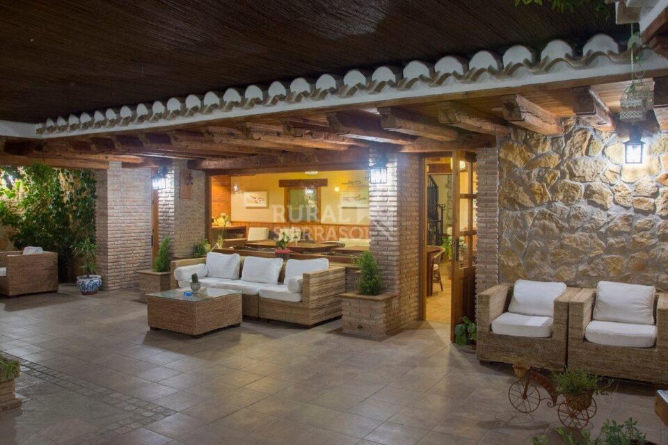 Majestuoso Apartamento Rural en Benamaurel, con piscina y wifi - Imagen 56