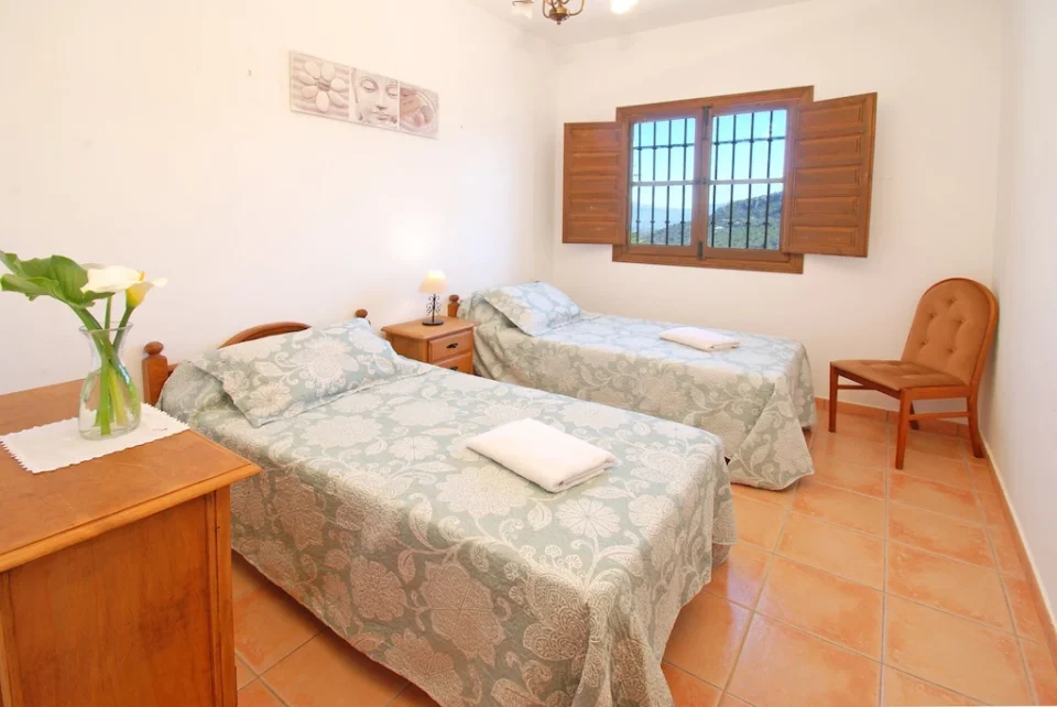 Preciosa Casa Rural en Comares, con piscina climatizada - Imagen 9