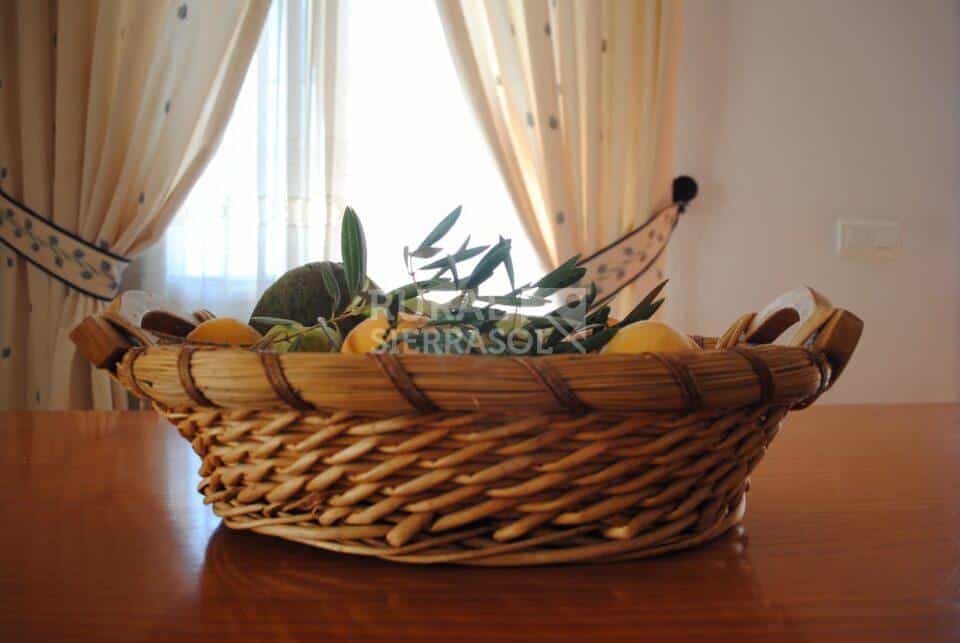 Fruta de casa rural en Periana (referencia 1003)
