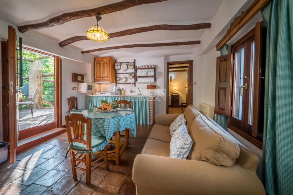 Acogedor Conjunto Rural en Padul, con piscina y barbacoa - Imagen 9