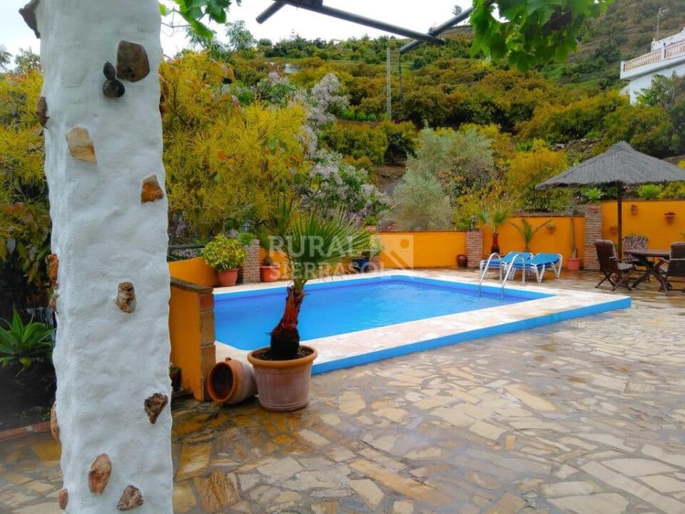 Bonita Villa en Nerja, a 10 minutos de la playa - Imagen 8