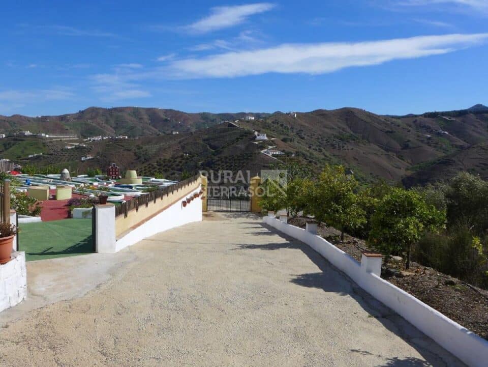 Casa Rural en El Borge, con piscina, barbacoa y wifi - Imagen 21