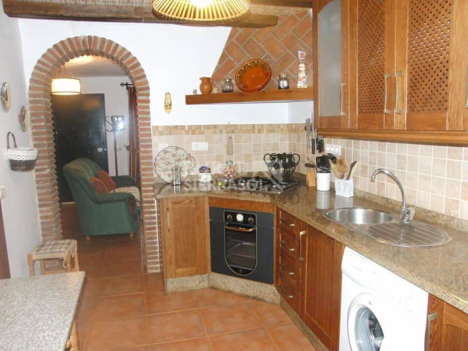 Bonita Villa en Ronda con preciosos jardines y aire acondicionado - Imagen 3