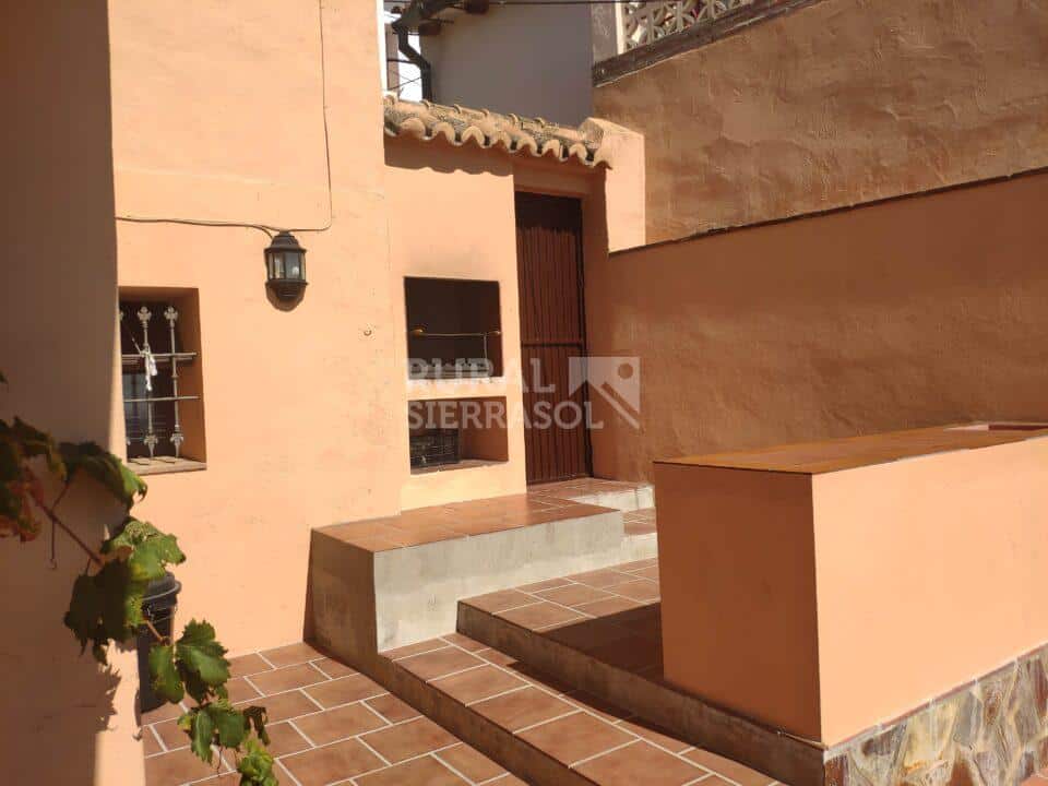 Puerta de entrada de casa rural en Periana (Málaga) referencia 1086