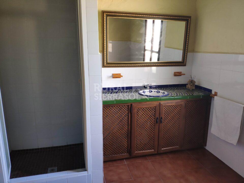 Baño de casa rural en Periana (Málaga) referencia 1086