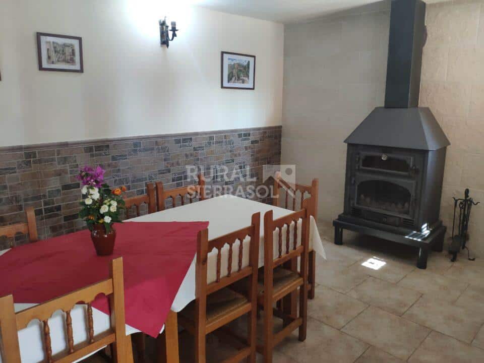 Comedor grande de casa rural en Periana (Málaga) referencia 1086