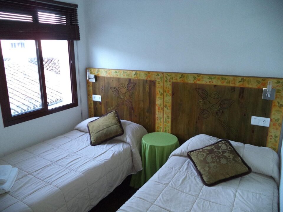 Elegante Casa Rural en Benalauría, con jacuzzi - Imagen 11