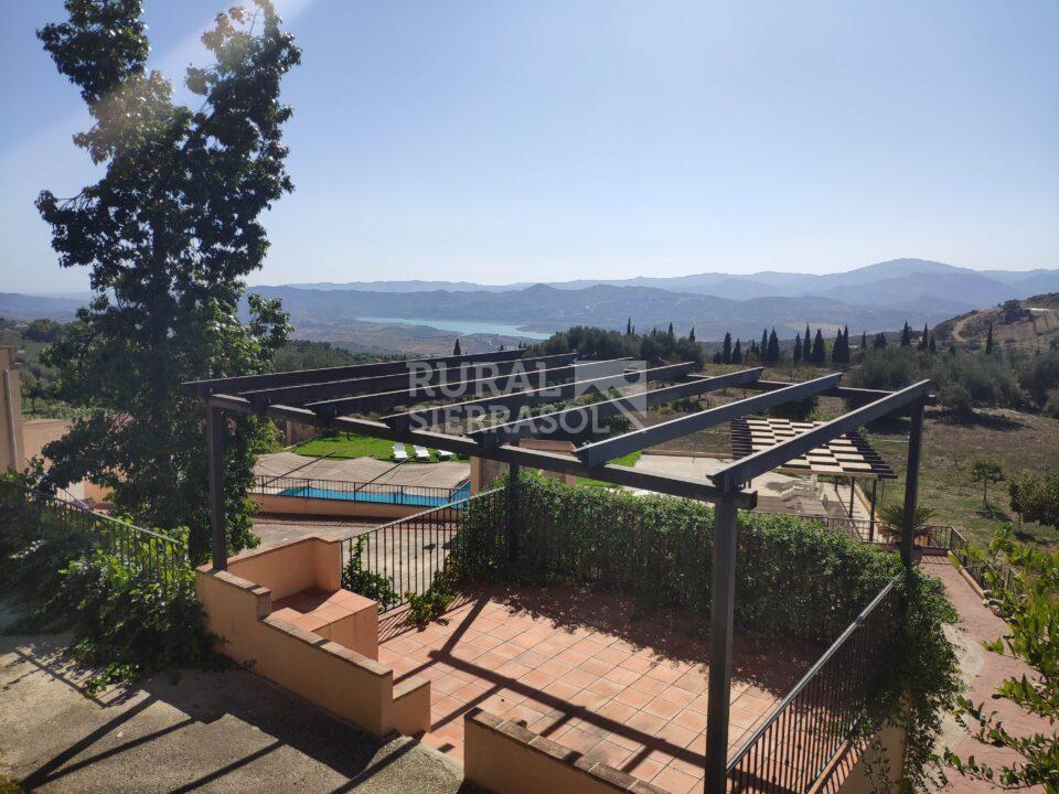 Porche de casa rural en Periana (Málaga) referencia 0070