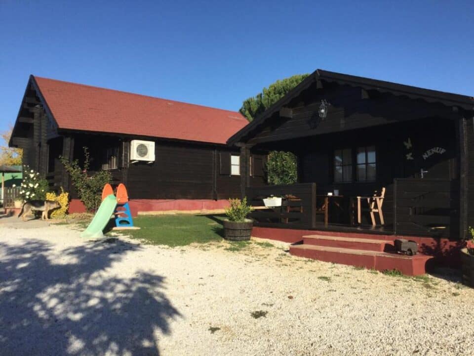 Cabañas de Madera en Setenil con piscina privada, aire acondicionado, wi-fi - Imagen 2