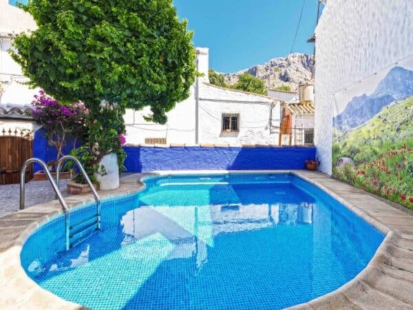 Piscina de casa rural en Benaocaz (referencia 1248)