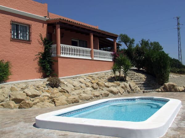 Piscina y fachada de Casa rural en Conil de la Frontera (Cádiz)-1498