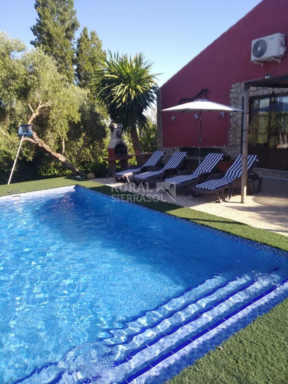 Piscina de casa rural en El Gastor (Cádiz), referencia 1886
