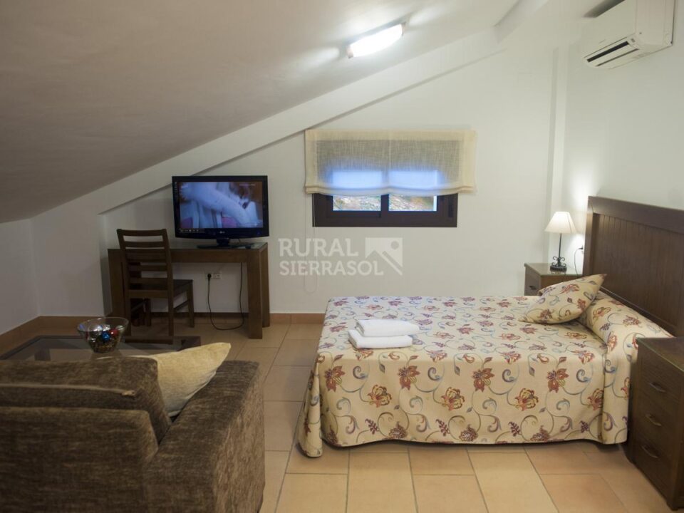 Maravilloso Estudio en Luque, con wifi y aire acondicionado - Imagen 23