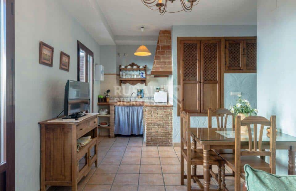 Coqueto Apartamento Rural en Prado del Rey con chimenea y wifi - Imagen 11