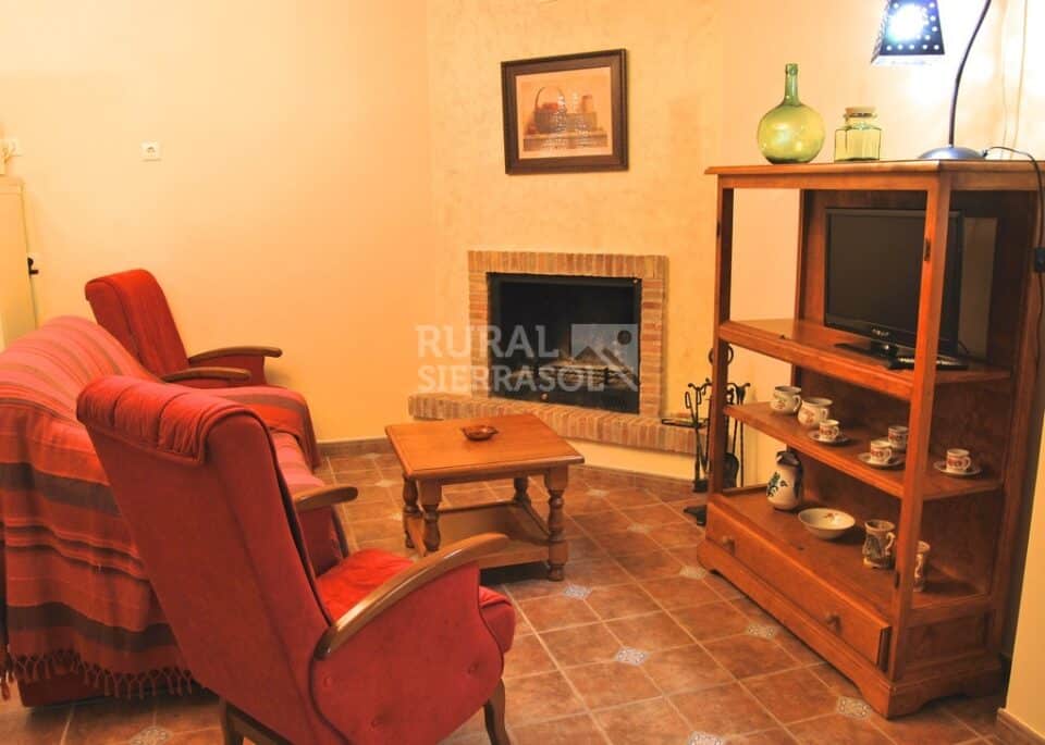 Coqueto Alojamiento Rural en Alcalá la Real, con chimenea, calefacción y wifi - Imagen 11