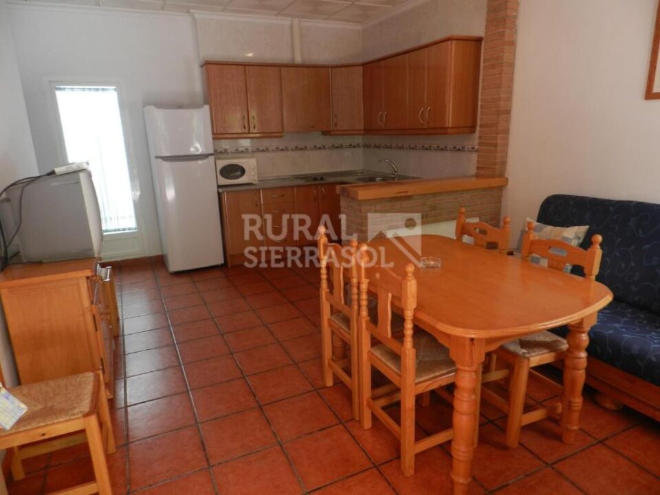 Magnífico Apartamento Rural en Arroyo Frío, con piscina, aire acondicionado y chimenea - Imagen 11