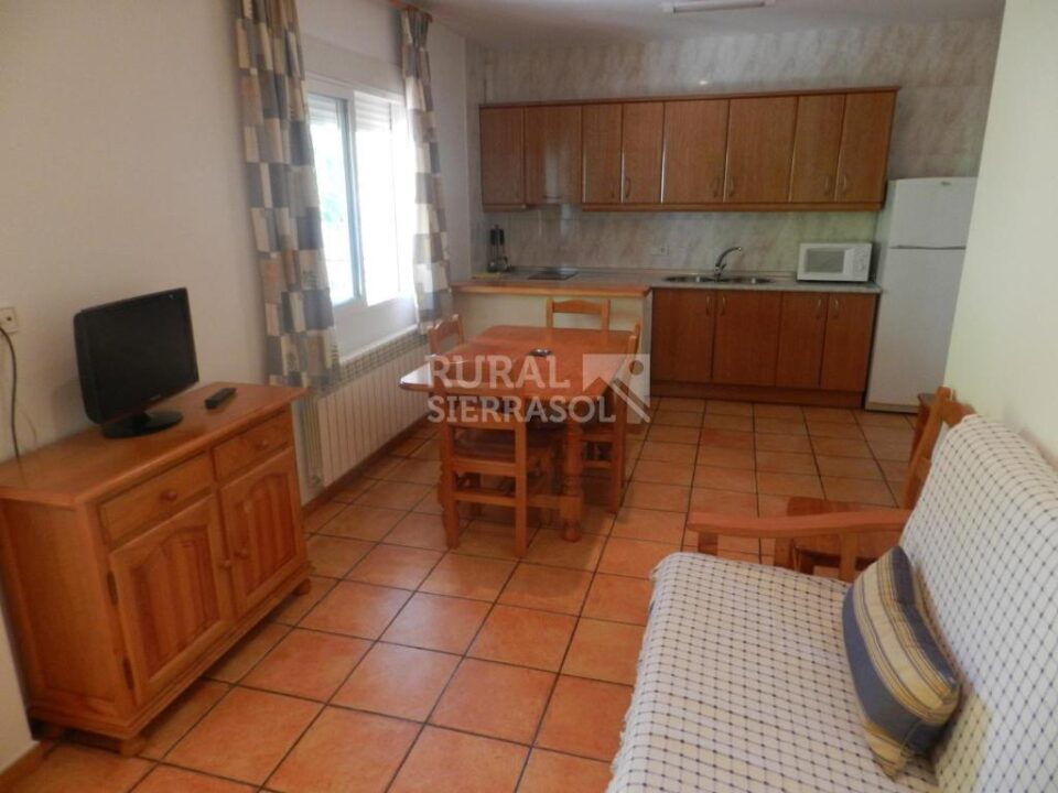 Espléndido Apartamento Rural en Arroyo Frío, con piscina, aire acondicionado y wifi - Imagen 11