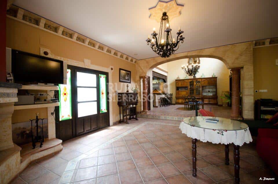 Magnífica Casa Rural en Carcabuey, con piscina, barbacoa y chimenea - Imagen 11