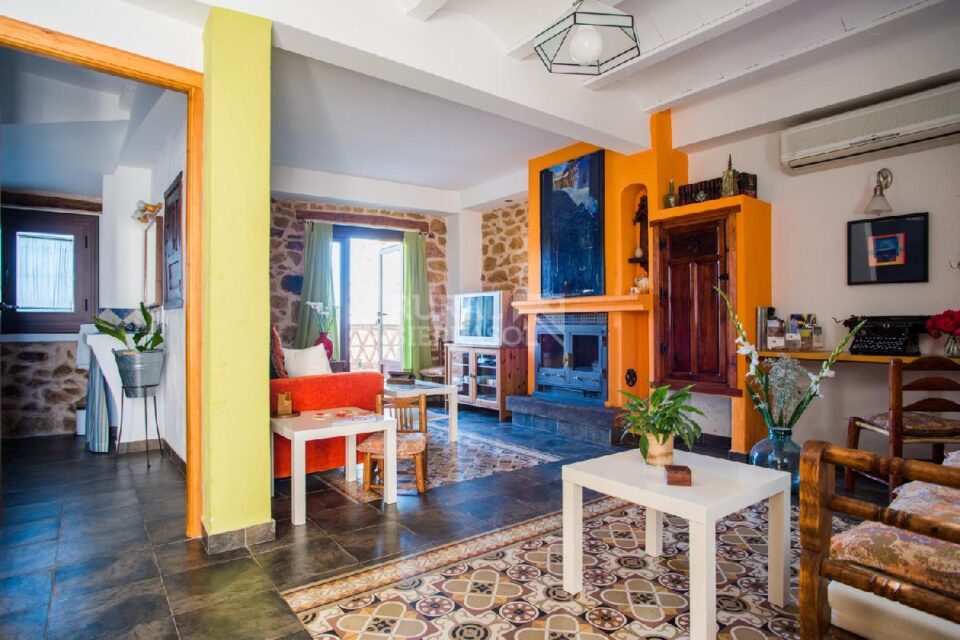 Encantadora Casa Rural en Chiclana de Segura, con preciosas vistas, chimenea, calefacción - Imagen 88
