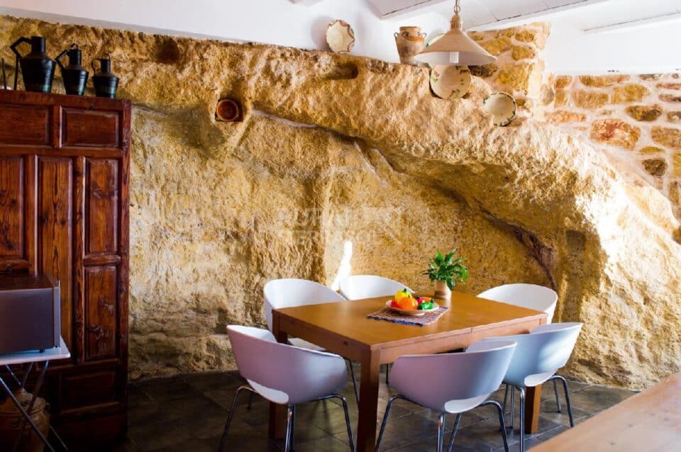 Acogedoras Casas Rurales en Chiclana de Segura, con vistas espectaculares - Imagen 15