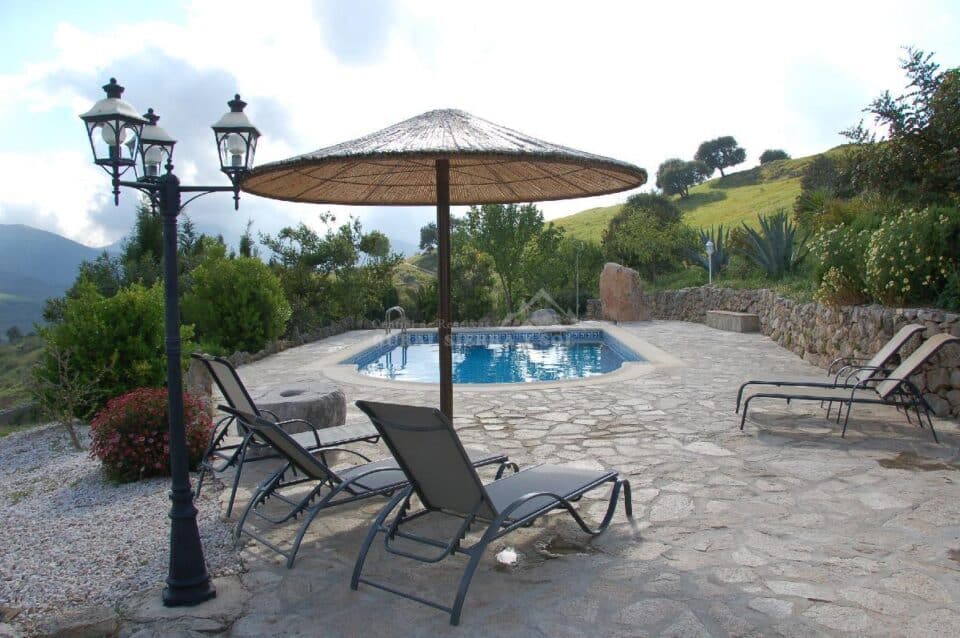 Maravillosa Casa Rural en El Gastor con piscina, barbacoa y wi-fi - Imagen 3