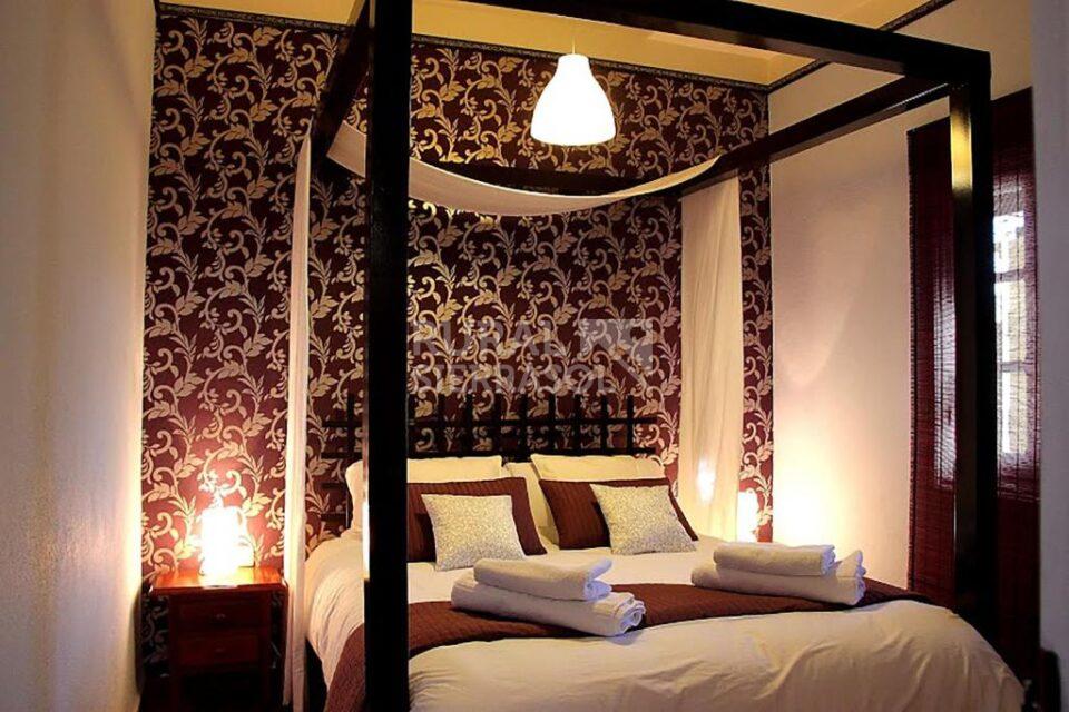 Acogedora Casa Rural en El Gastor ideal para parejas - Imagen 11